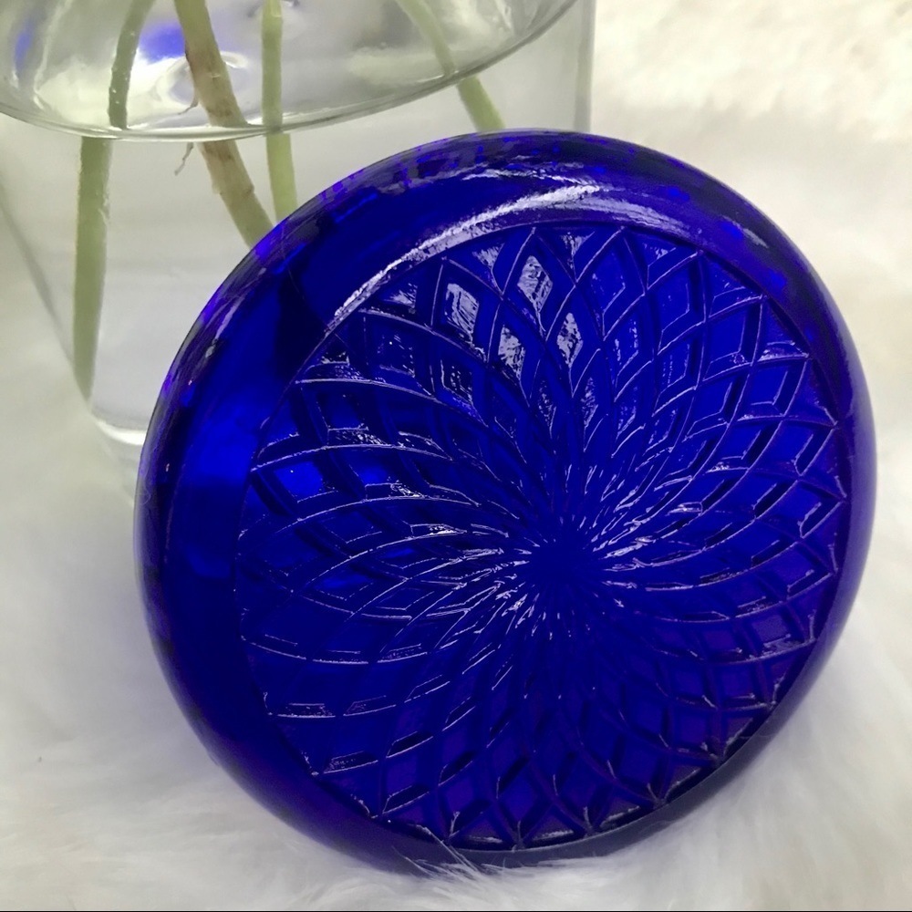 Vintage dish